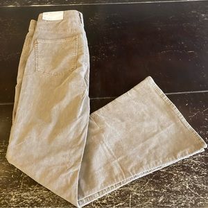 NWT American Eagle Super High Rise Flare Corduroy Jeans Women's Size 6 28 W